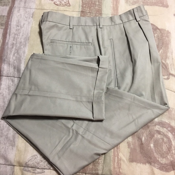 Men’s Dress Pants - Perry Ellis - 38 x 34 - Picture 3 of 3